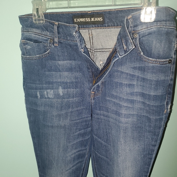 Express Distressed Jeans